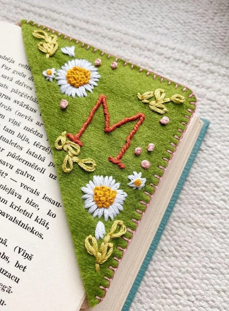 $9.99🔖Personalized Hand Embroidered Corner Bookmark Pattern