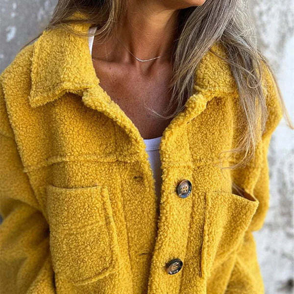 Elegant Short Jacket with Lapel