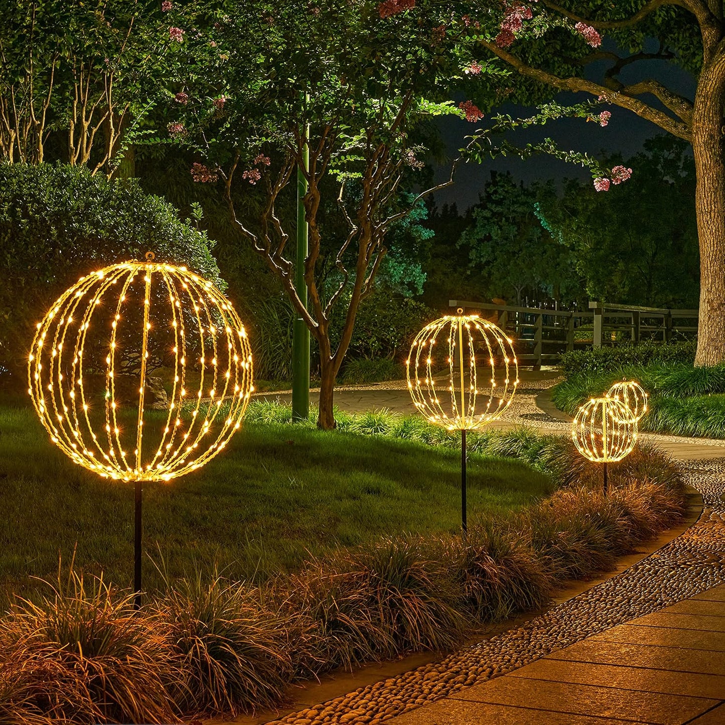 Lightweight Bright Light Ball
