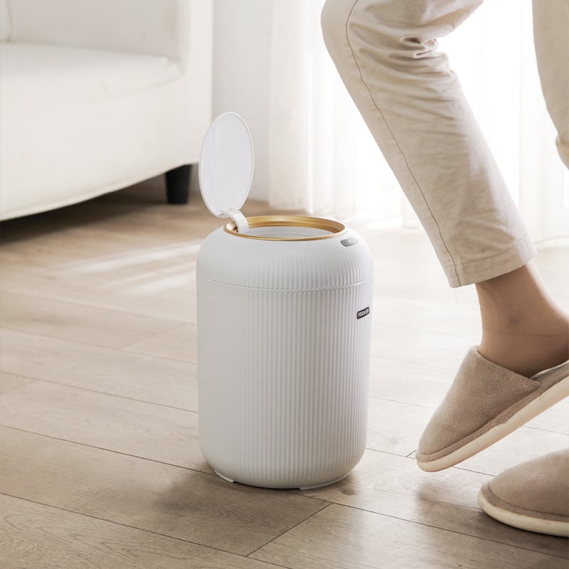 Smart induction Trash can