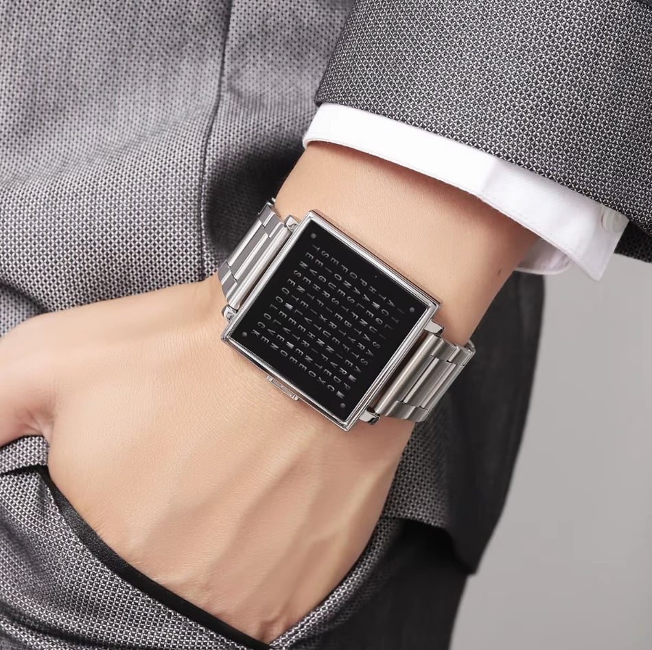 Watch-Grab Attention with Time That Speaks Your Style