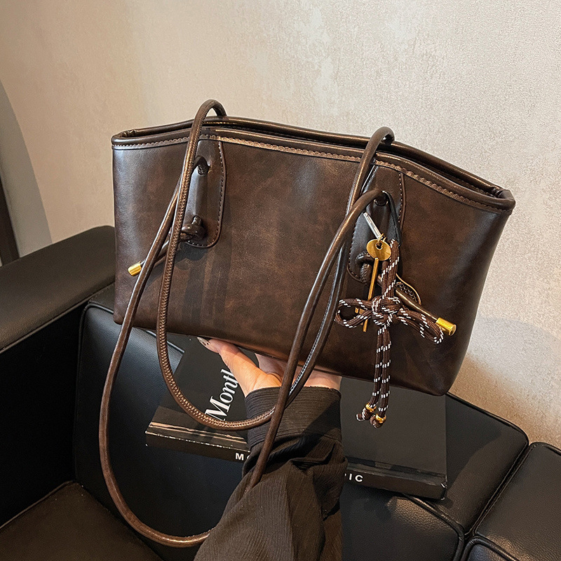 Vintage Vibe PU Leather Shoulder Bag