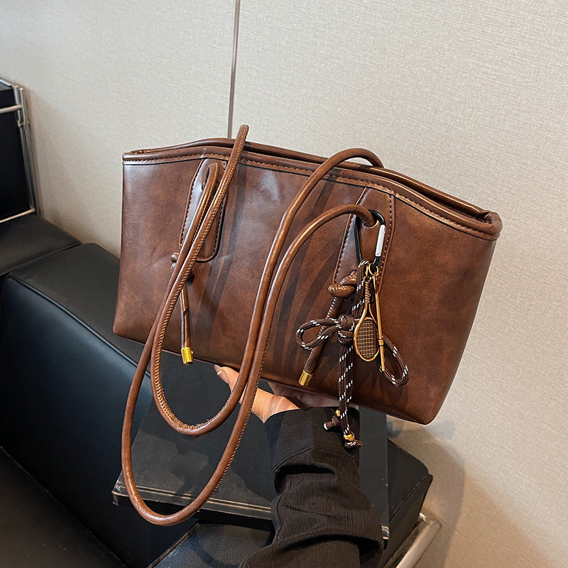 Vintage Vibe PU Leather Shoulder Bag