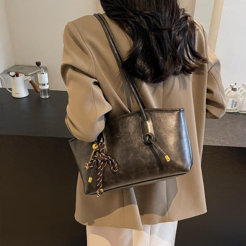 Vintage Vibe PU Leather Shoulder Bag